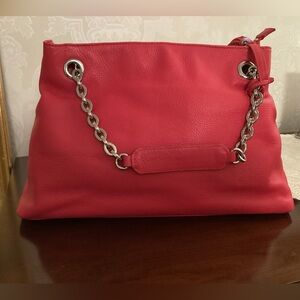 Danier, hot Pink Leather Handbag, chain strap, excellent condition